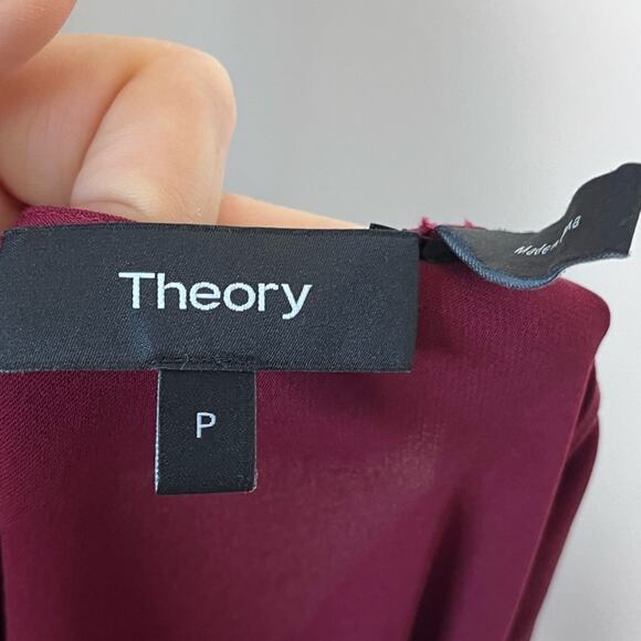 THEORY cranberry long sleeve minimalist silk blouse size small fall luxury - Picture 5 of 6